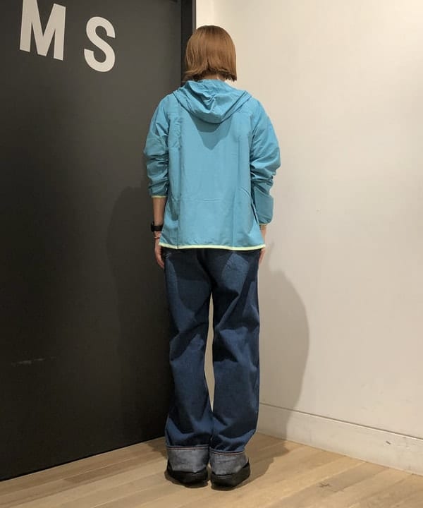 おはぎ(萩原)さんの「BEAMS WOMEN｜MBT / KISUMU CLASSIC」を使ったコーディネート