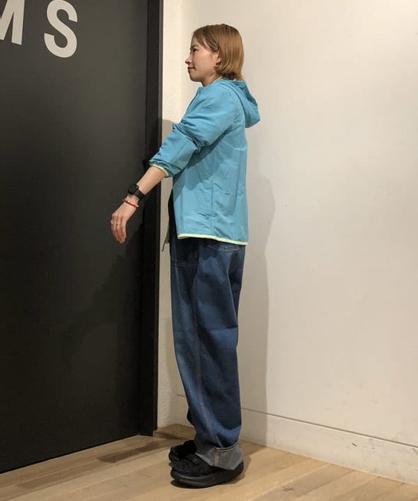 おはぎ(萩原)さんの「BEAMS WOMEN｜MBT / KISUMU CLASSIC」を使ったコーディネート