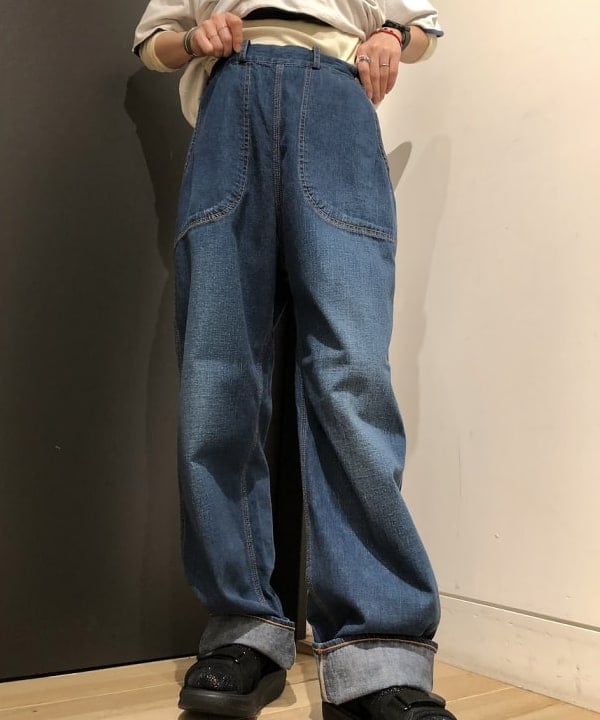 おはぎ(萩原)さんの「BEAMS WOMEN｜MBT / KISUMU CLASSIC」を使ったコーディネート