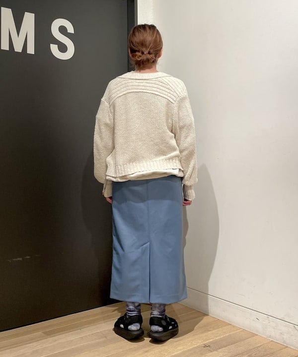 みかみさんの「BEAMS WOMEN｜maturely / Fake Leather Work Skirt」を使ったコーディネート