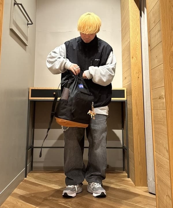 三宅 康平さんの「BEAMS WOMEN｜JANSPORT × BEAMS / 別注 Pack & Go」を使ったコーディネート