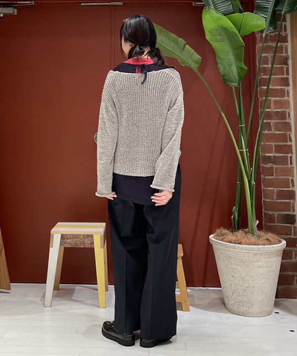 サカサイスズカさんの「BEAMS WOMEN｜maturely / 2Way Stretch Tuck Slacks」を使ったコーディネート