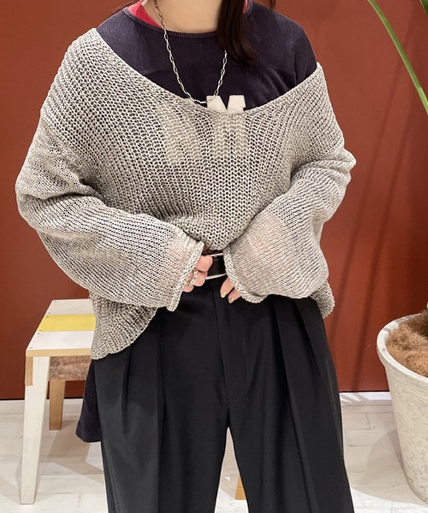 サカサイスズカさんの「BEAMS WOMEN｜maturely / 2Way Stretch Tuck Slacks」を使ったコーディネート