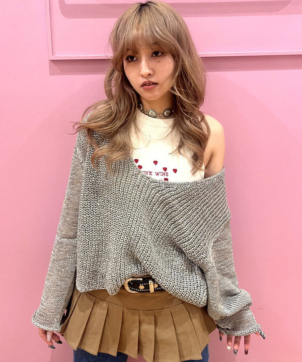 コスゲさんの「BEAMS WOMEN｜BEAMS BOY / Uネック ビッグ プルオーバー」を使ったコーディネート