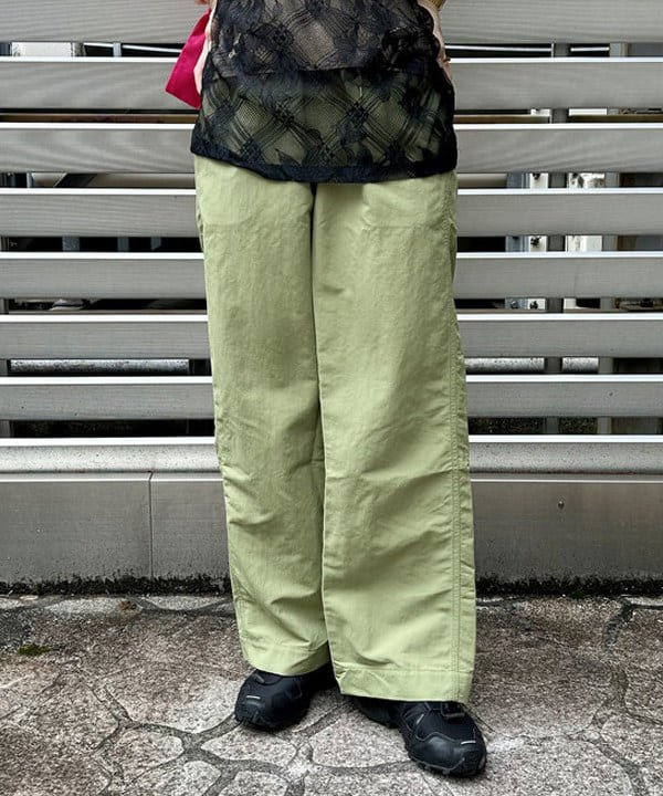 ナツハさんの「BEAMS WOMEN｜maturely / Lace Satin Layered Tank Top」を使ったコーディネート