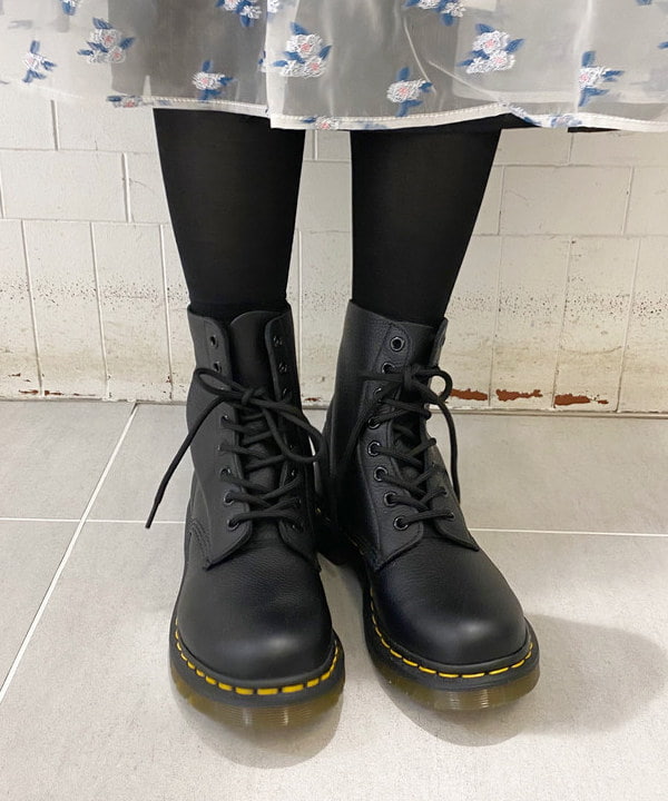 りかちょび/岸本梨佳さんの「BEAMS WOMEN｜BEAMS BOY / リブ クルー 7分袖 カットソー」を使ったコーディネート