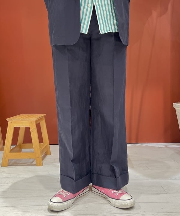 エノモト アミさんの「BEAMS WOMEN｜BEAMS BOY / ポリエステル レーヨン リネン 3ボタン ジャケット」を使ったコーディネート
