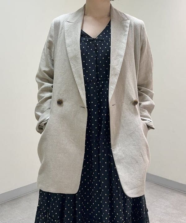 大川 美咲さんの「BEAMS WOMEN｜Demi-Luxe BEAMS /  ダブル ブレスト リネン ジャケット」を使ったコーディネート