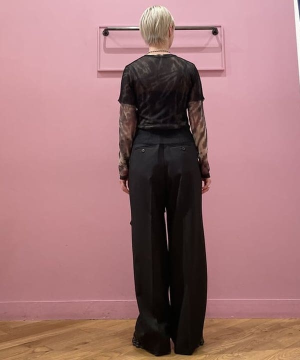 中江梨々香さんの「BEAMS WOMEN｜Ray BEAMS / フロント カットアウト パンツ」を使ったコーディネート