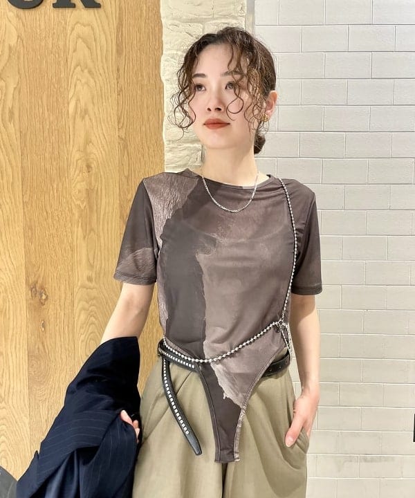 カタヤマ アヤさんの「BEAMS WOMEN｜Ray BEAMS /?3本セット ボールチェーン ネックレス」を使ったコーディネート