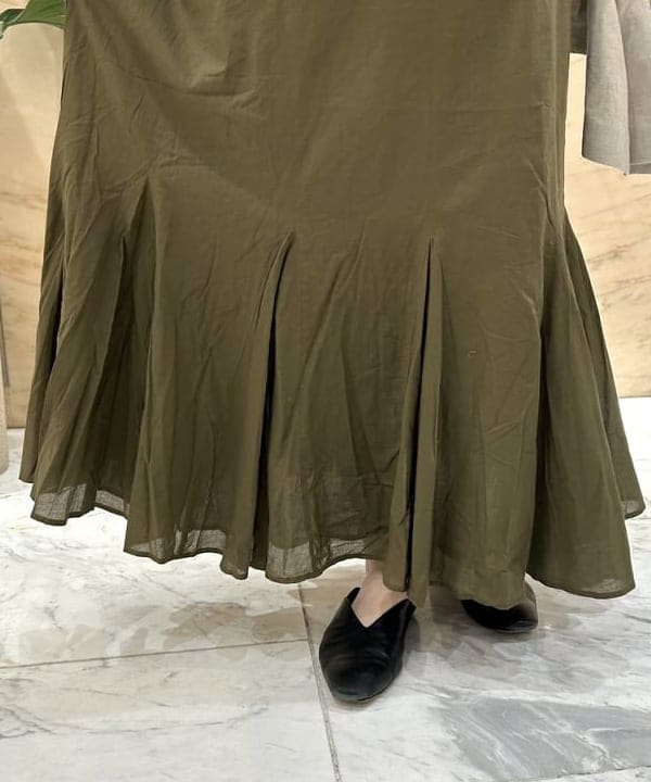 西村 章代さんの「BEAMS WOMEN｜MARIHA / 別注 夏の月影 ソリッドワンピース」を使ったコーディネート