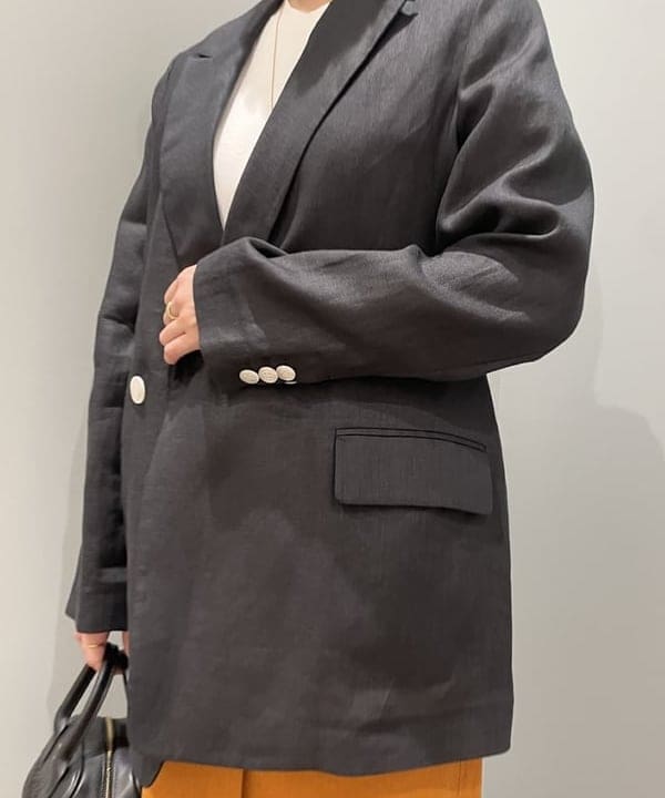 多田 日奈子さんの「BEAMS WOMEN｜Demi-Luxe BEAMS /  リネン ストレッチ タイトスカート」を使ったコーディネート