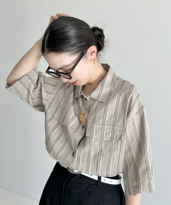 佐藤 美樹さんの「BEAMS WOMEN｜Demi-Luxe BEAMS / リネン混 ストライプ シャツ」を使ったコーディネート