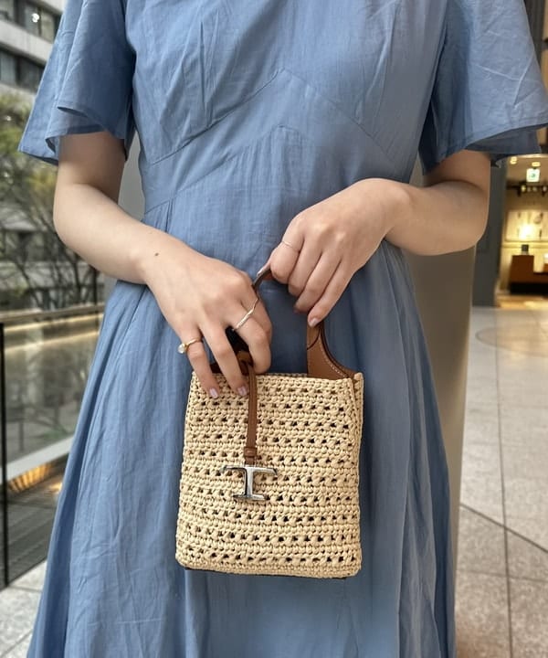 大浦 栞さんの「BEAMS WOMEN｜【別注】MARIHA / せせらぎのワンピース」を使ったコーディネート