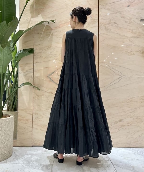 中丸　栞さんの「BEAMS WOMEN｜GRILLO / ペーパー クロシェハット」を使ったコーディネート