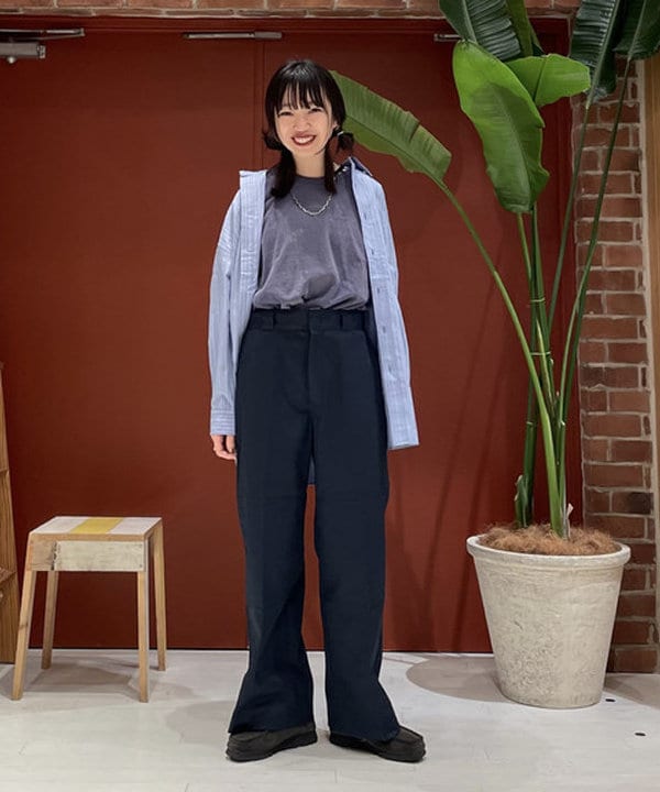 サカサイスズカさんの「BEAMS WOMEN｜WAREHOUSE & CO. × BEAMS BOY / 別注 ステンシル リバーシブル Tシャツ」を使ったコーディネート