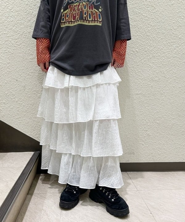 渡邊 舞さんの「BEAMS WOMEN｜GOOD ROCK SPEED / 別注 BAND BIG Tシャツ」を使ったコーディネート