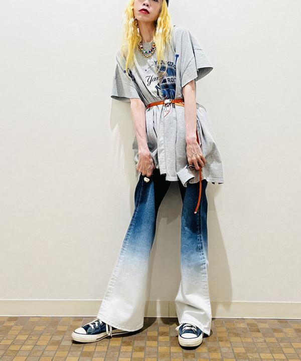 ひるてぃさんの「BEAMS WOMEN｜Lee / FLARE DENIM」を使ったコーディネート