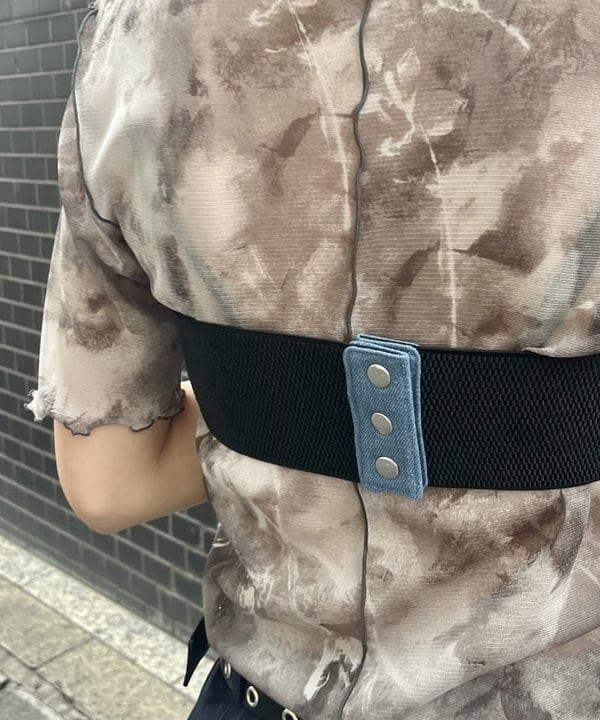 イトウミサキさんの「BEAMS WOMEN｜Ray BEAMS / コルセット ベルト」を使ったコーディネート