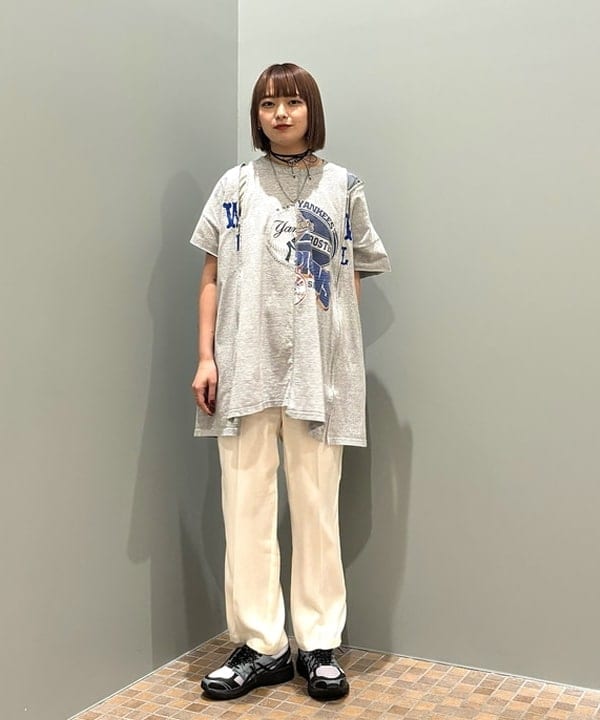 あすかさんの「BEAMS WOMEN｜maturely / Fibril Satin Pants」を使ったコーディネート