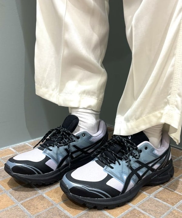 あすかさんの「BEAMS WOMEN｜maturely / Fibril Satin Pants」を使ったコーディネート