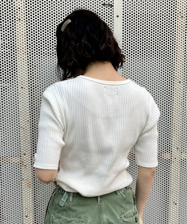 小原 もこさんの「BEAMS WOMEN｜【別注】BUZZ RICKSON'S / シャンブレー ロングスリーブ シャツ」を使ったコーディネート