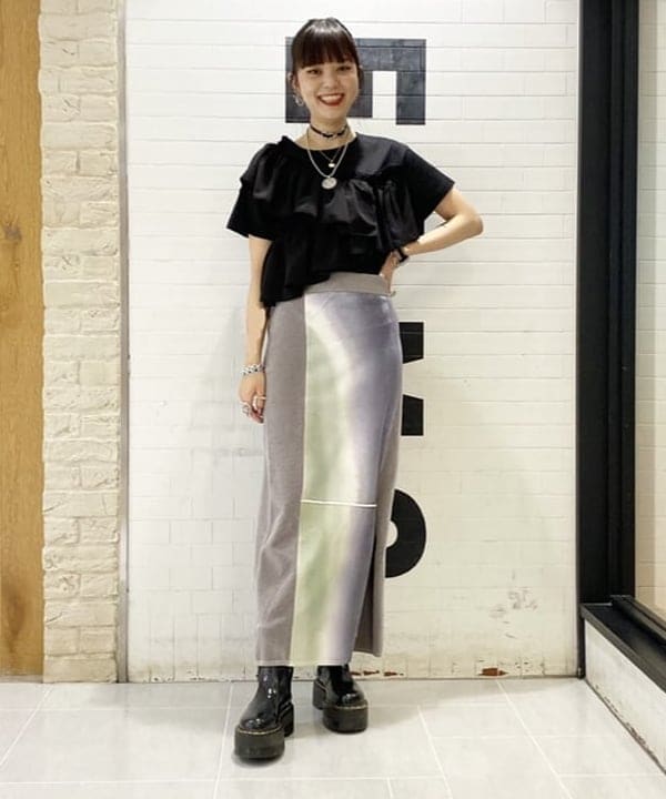 りかちょび/岸本梨佳さんの「BEAMS WOMEN｜Otro Accesorio / フラワー リング」を使ったコーディネート