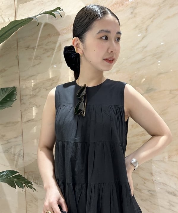 佐藤 美樹さんの「BEAMS WOMEN｜MARIHA / ミューズのドレス」を使ったコーディネート