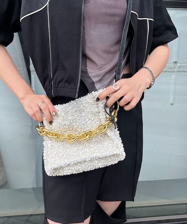 ちりこさんの「BEAMS WOMEN｜Ray BEAMS / プリント ボディスーツ Tシャツ」を使ったコーディネート