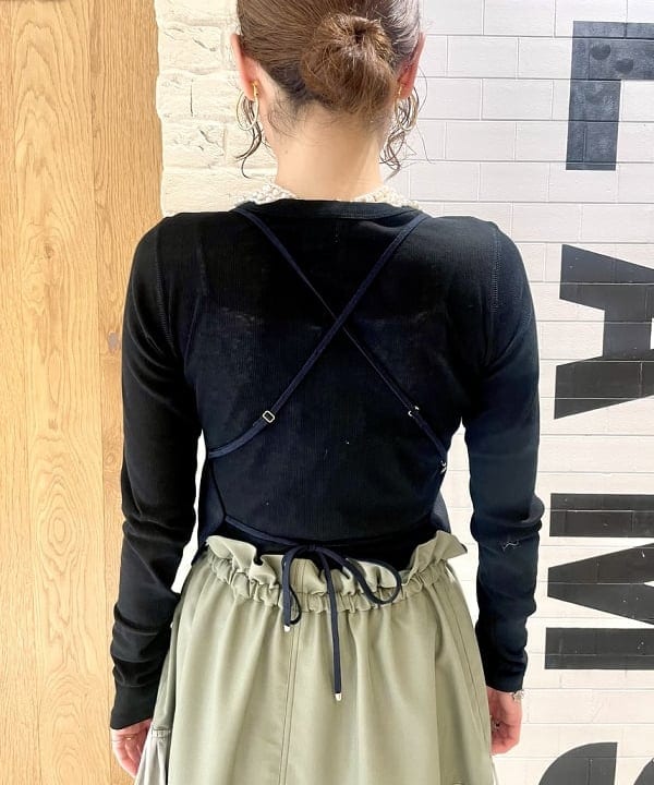 カタヤマ アヤさんの「BEAMS WOMEN｜テレコ リブ クルーネック トップス」を使ったコーディネート