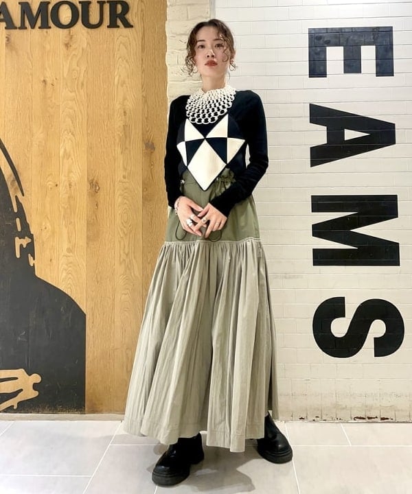 カタヤマ アヤさんの「BEAMS WOMEN｜テレコ リブ クルーネック トップス」を使ったコーディネート