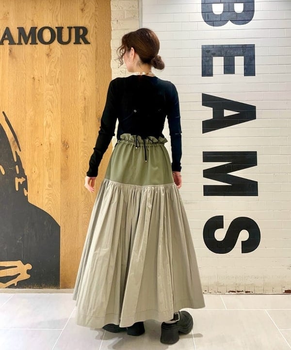 カタヤマ アヤさんの「BEAMS WOMEN｜テレコ リブ クルーネック トップス」を使ったコーディネート