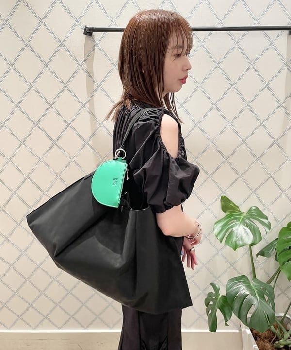 reiさんの「BEAMS WOMEN｜ADER.bijoux &times; RBS / 別注 PAVO ロング ネックレス」を使ったコーディネート