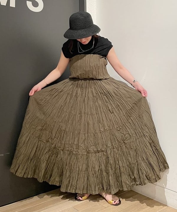 IZUMI MAYUMIさんの「BEAMS WOMEN｜GRILLO / ペーパー クロシェハット」を使ったコーディネート