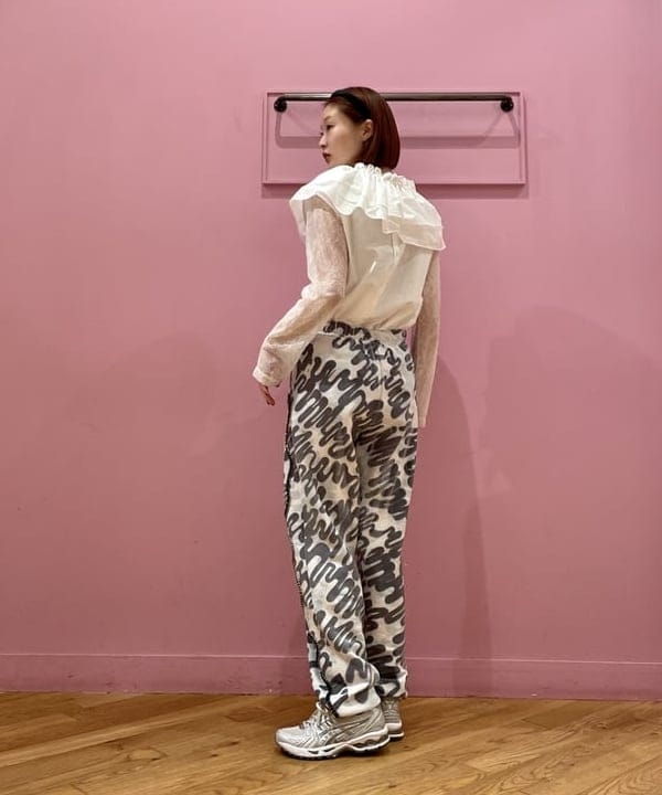 水野 萌香さんの「BEAMS WOMEN｜Ray BEAMS / フリル ギャザー つけ襟 ブラウス」を使ったコーディネート