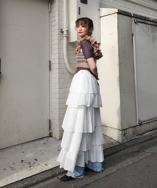 saori KATOさんの「BEAMS WOMEN｜Ray BEAMS / ポインテッド ベルト ミュール」を使ったコーディネート