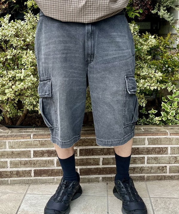 トラ吉さんの「BEAMS WOMEN｜Dickies × BEAMS / 別注 デニム カーゴ ショーツ」を使ったコーディネート
