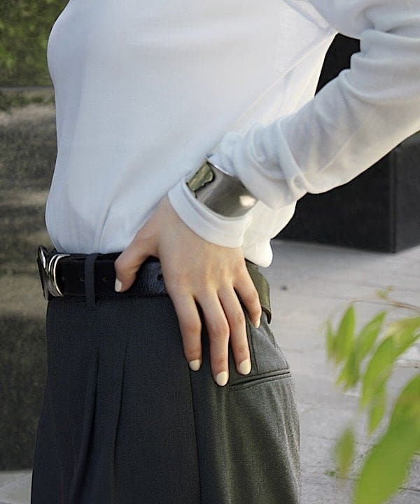 shibataさんの「BEAMS WOMEN｜Demi-Luxe BEAMS / ウエーブ ワイド バングル」を使ったコーディネート