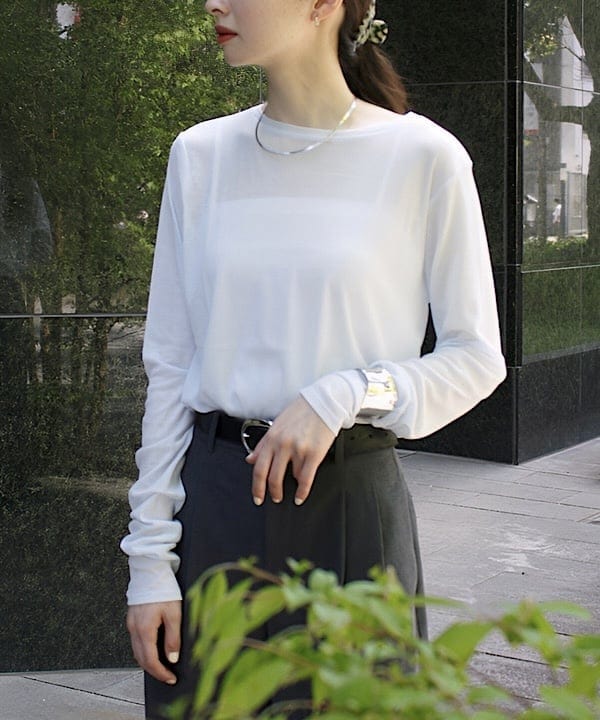 shibataさんの「BEAMS WOMEN｜Demi-Luxe BEAMS / ウエーブ ワイド バングル」を使ったコーディネート