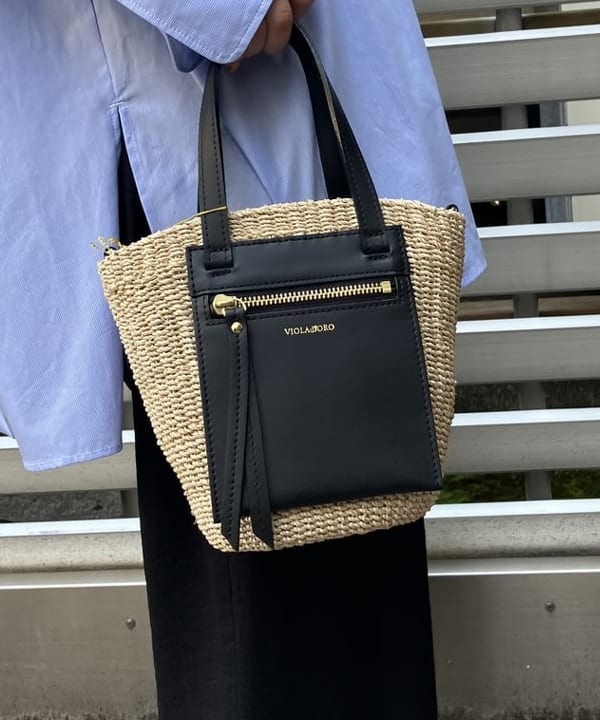 中川　ゆららさんの「BEAMS WOMEN｜VIOLAd’ORO / MIRO アバカメッシュ ポシェット」を使ったコーディネート