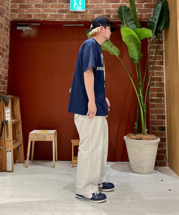 新里 京介さんの「BEAMS WOMEN｜eye c u &times; BEAMS / 別注 TXL」を使ったコーディネート