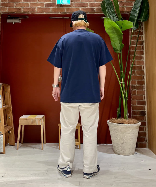 新里 京介さんの「BEAMS WOMEN｜eye c u &times; BEAMS / 別注 TXL」を使ったコーディネート