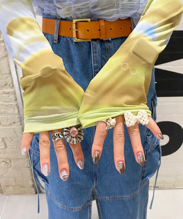 りかちょび/岸本梨佳さんの「BEAMS WOMEN｜シャーリング チュール フレンチスリーブ Tシャツ」を使ったコーディネート