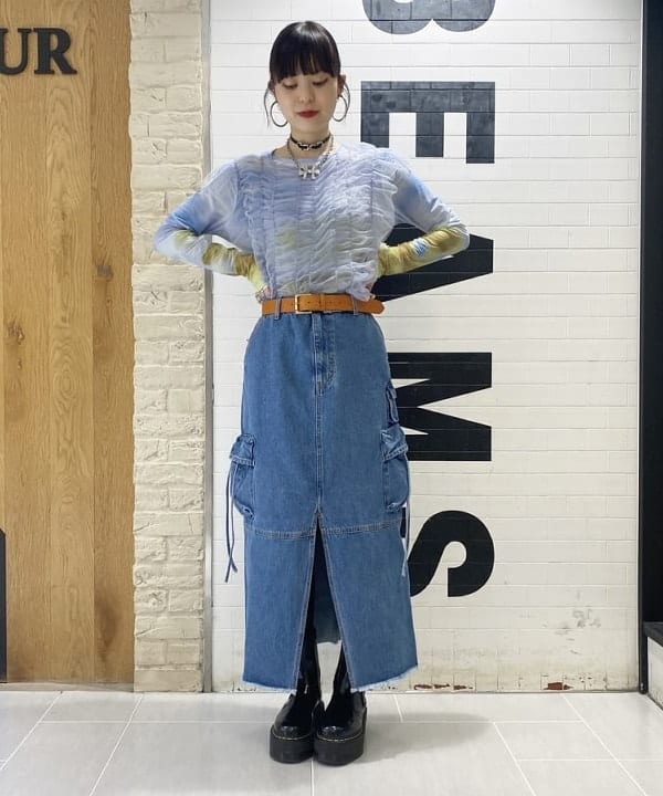 りかちょび/岸本梨佳さんの「BEAMS WOMEN｜シャーリング チュール フレンチスリーブ Tシャツ」を使ったコーディネート
