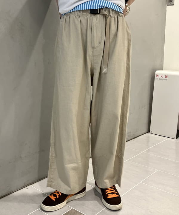小原 もこさんの「BEAMS WOMEN｜XS BAGGAGE &times; BEAMS / 別注 One Shoulder Bag」を使ったコーディネート