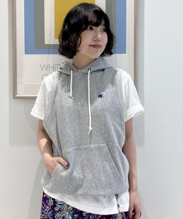 小原 もこさんの「BEAMS WOMEN｜WAREHOUSE & CO. / 別注 ステンシル13 Tシャツ」を使ったコーディネート