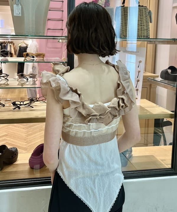 神坂 莉子さんの「BEAMS WOMEN｜Ray BEAMS / K10 ベネチアン ネックレス」を使ったコーディネート