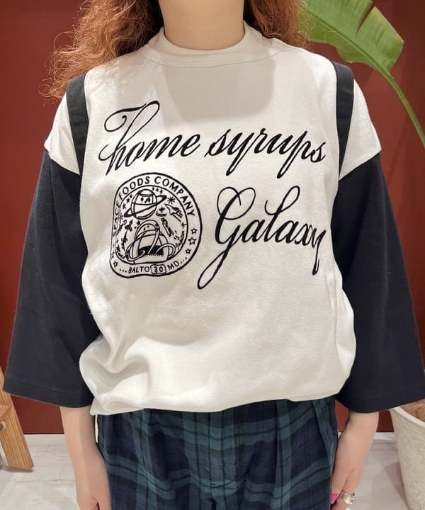 エノモト アミさんの「BEAMS WOMEN｜ボーイ ベーシック Tシャツ」を使ったコーディネート