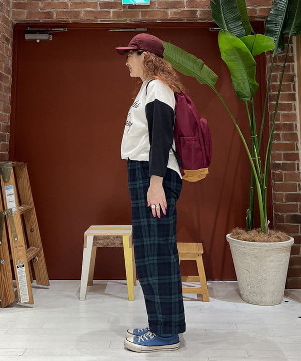 エノモト アミさんの「BEAMS WOMEN｜ボーイ ベーシック Tシャツ」を使ったコーディネート
