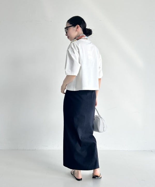 佐藤 美樹さんの「BEAMS WOMEN｜スタイリスト佐藤佳菜子 × SLOANE × Demi-Luxe BEAMS / 別注 ショートTシャツ」を使ったコーディネート